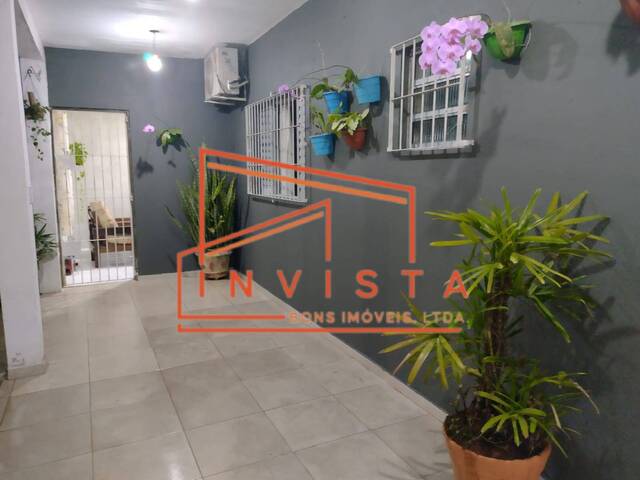 Sobrado para Venda em Caraguatatuba - 1