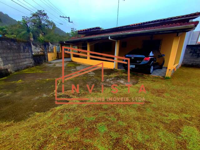 Casa para Venda em Caraguatatuba - 2
