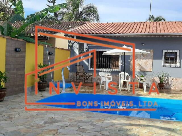 Casa para Venda em Caraguatatuba - 2
