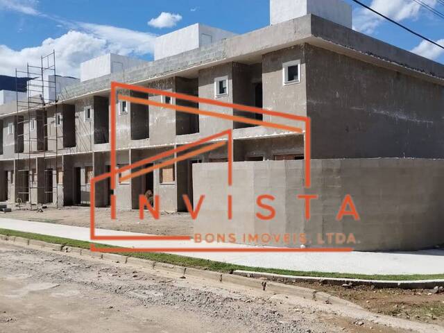 Sobrado para Venda em Caraguatatuba - 5