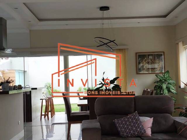 #371 - Sobrado para Venda em Caraguatatuba - SP