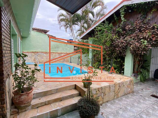 Casa para Venda em Caraguatatuba - 2