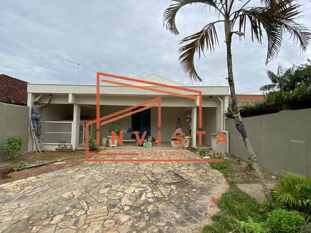 Casa para Venda em Caraguatatuba - 2