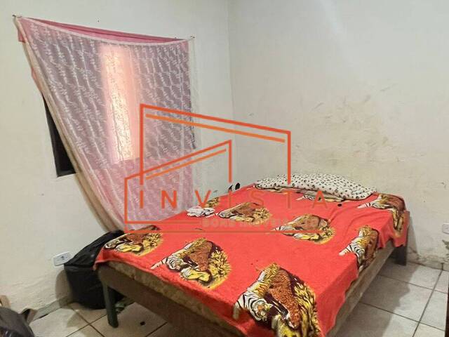 Sobrado para Venda em Caraguatatuba - 4