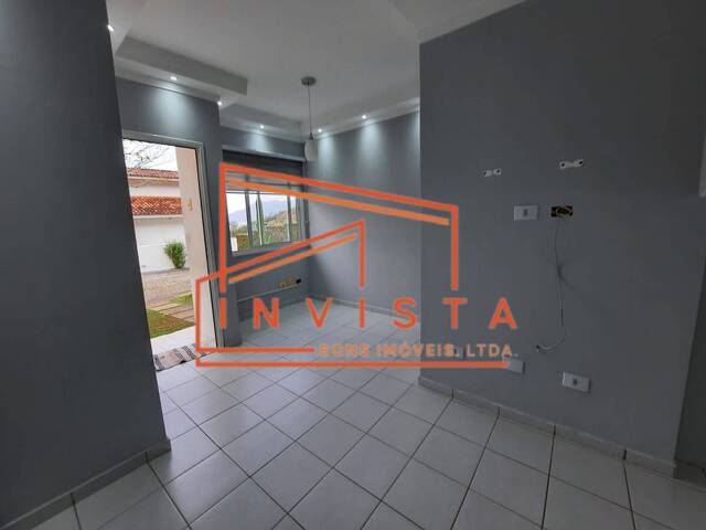 Sobrado para Venda em São Sebastião - 5