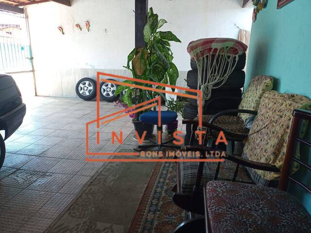 Casa para Venda em Caraguatatuba - 2