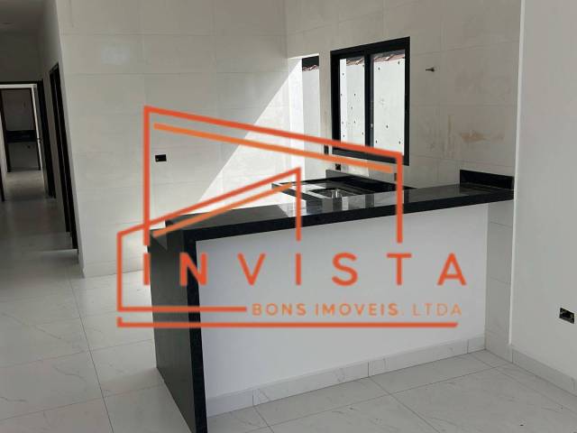 #1062 - Casa para Venda em Caraguatatuba - SP - 2