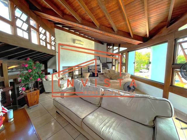 #1070 - Sobrado para Venda em Caraguatatuba - SP