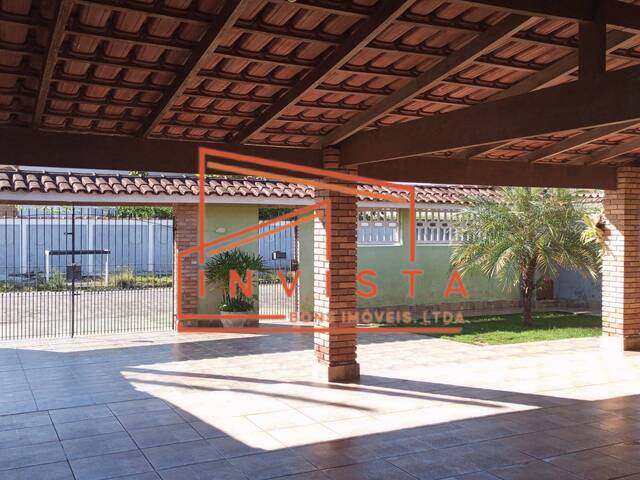 Casa para Venda em Caraguatatuba - 2