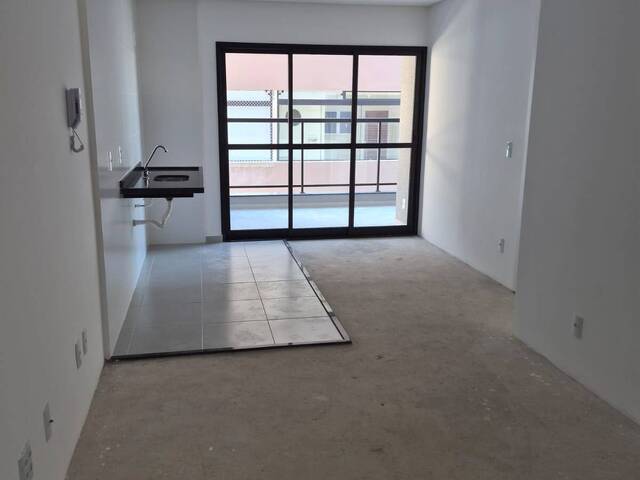 Apartamento para Venda em Caraguatatuba - 4