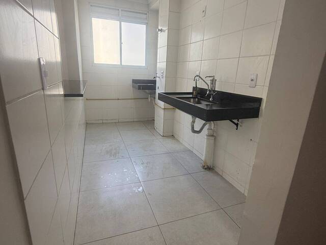 Apartamento para Venda em São José dos Campos - 3