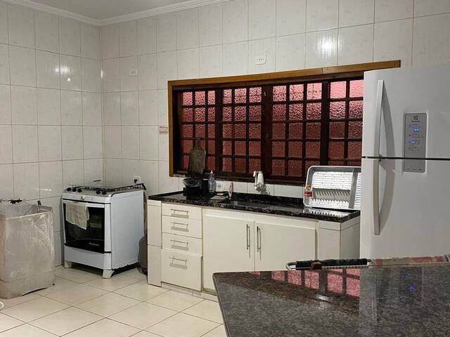 Apartamento para Venda em Caraguatatuba - 4