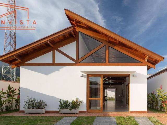 Casa para Venda em Caraguatatuba - 2