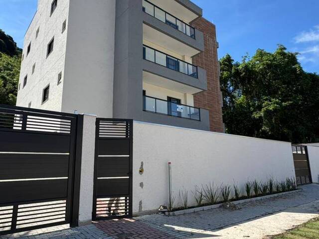 Apartamento para Venda em Caraguatatuba - 2