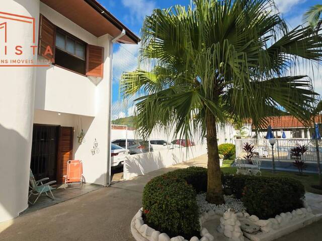 Casa em condomínio para Venda em Caraguatatuba - 2