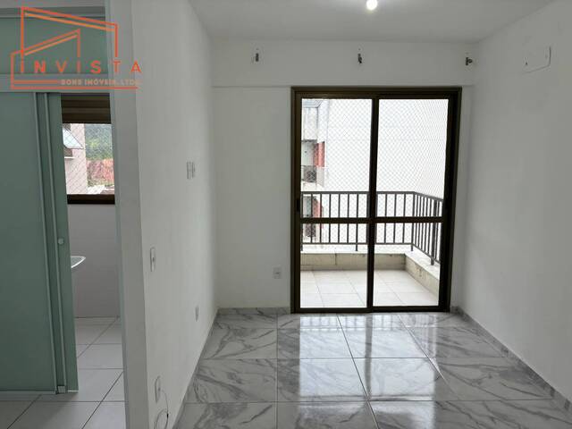 Apartamento para Venda em Caraguatatuba - 5