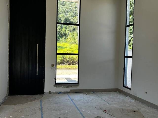Casa para Venda em Caraguatatuba - 3
