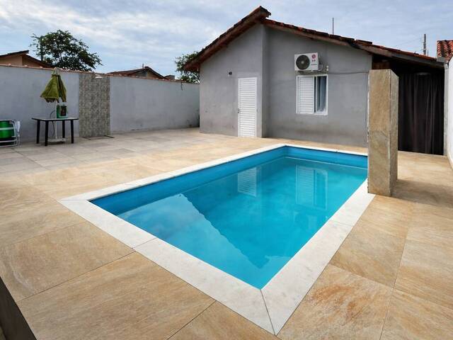 #1345 - Casa para Venda em Caraguatatuba - SP - 1